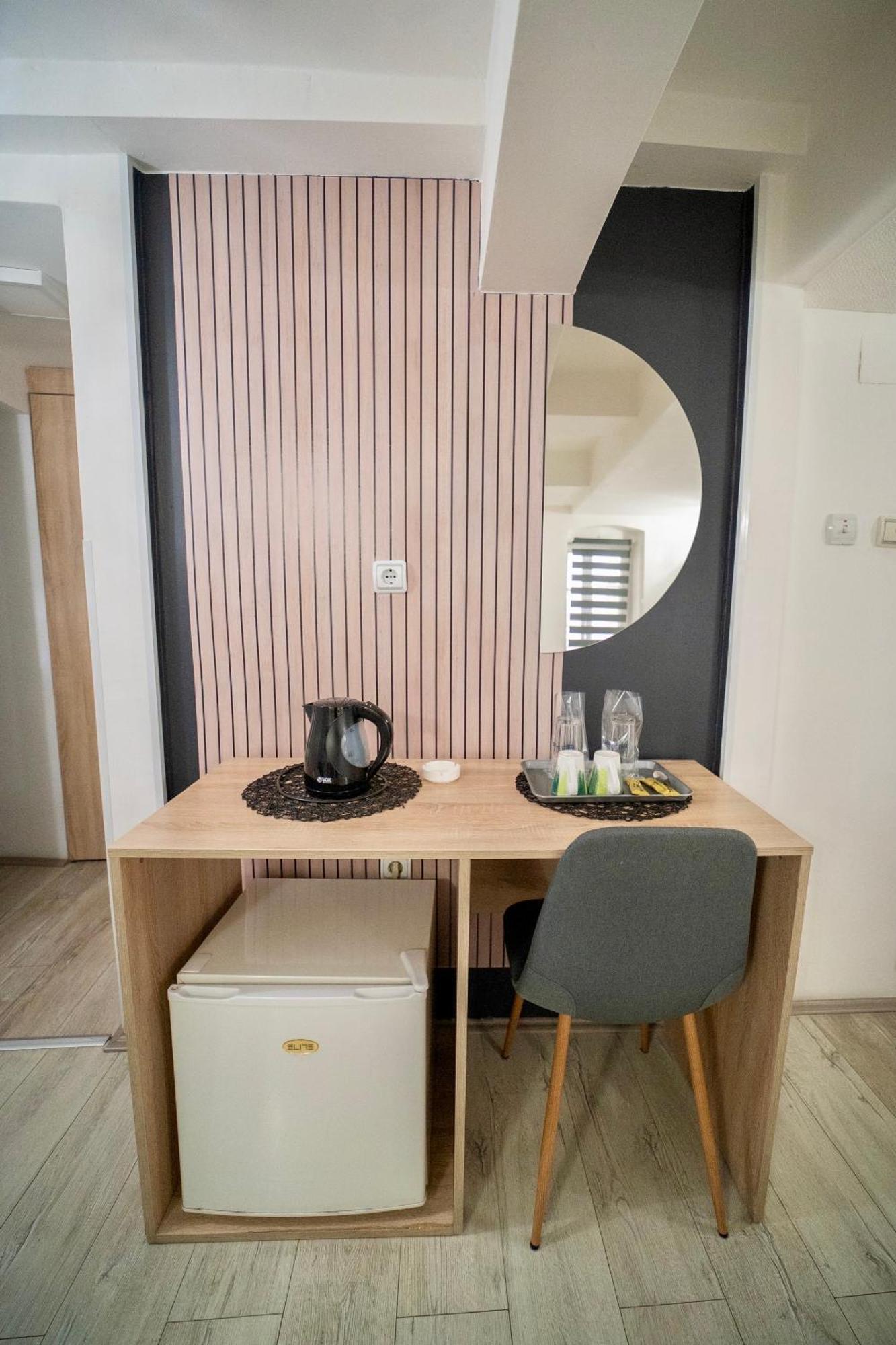 Apartmani Aleksandra U Centru Grada 克拉古耶瓦茨 外观 照片