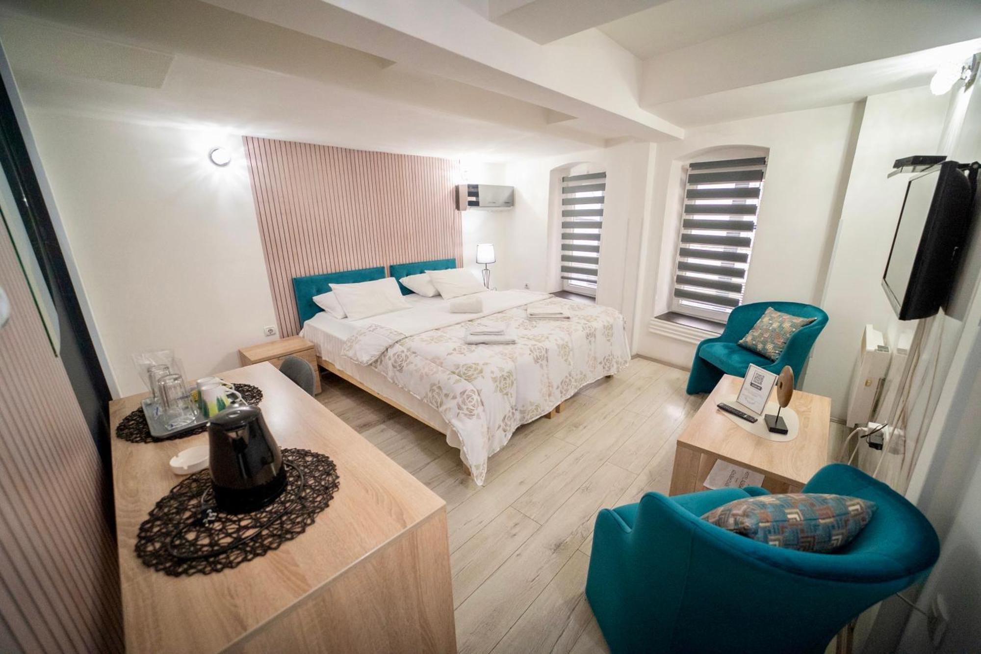 Apartmani Aleksandra U Centru Grada 克拉古耶瓦茨 外观 照片