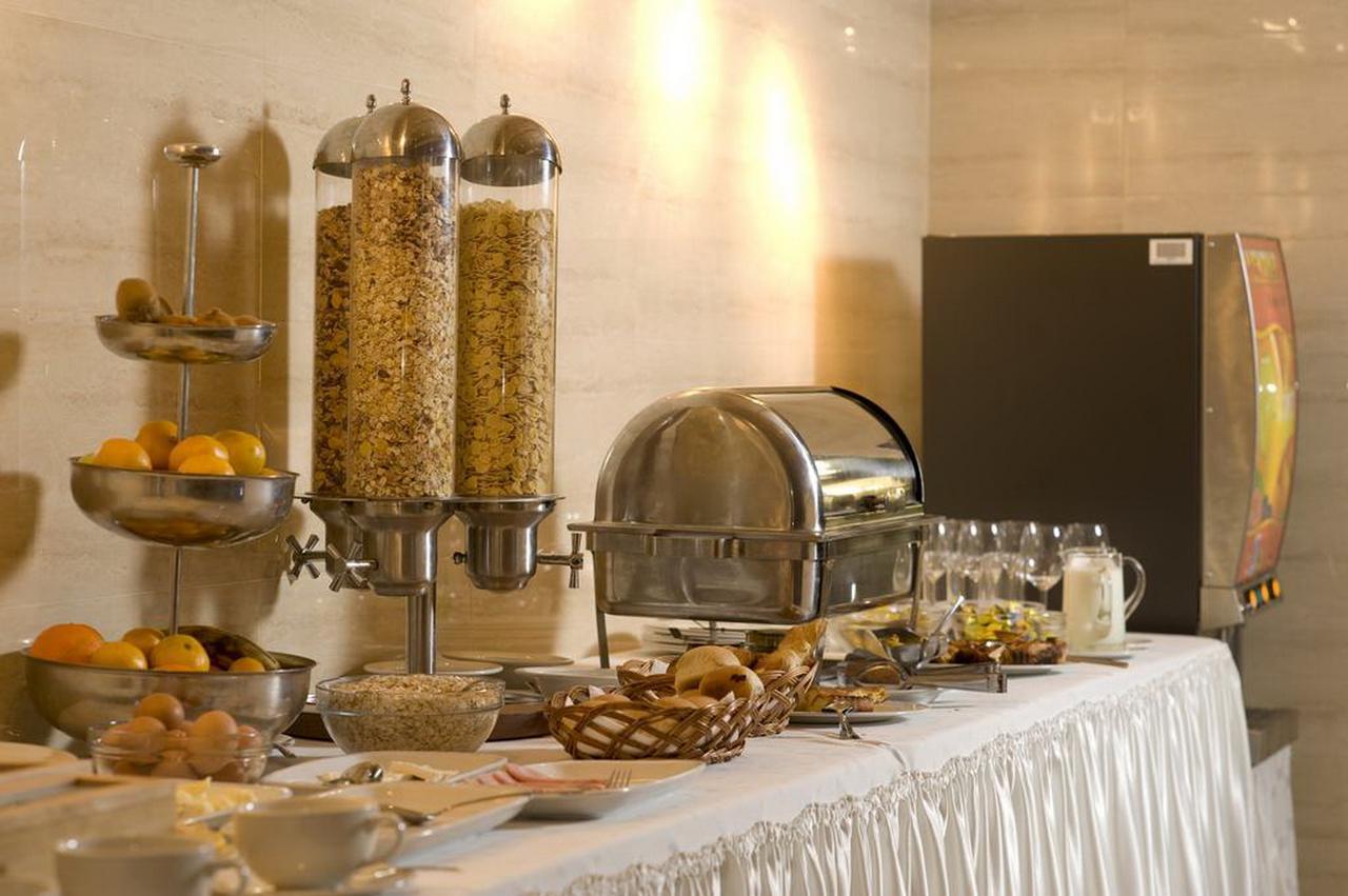 Apartmani Aleksandra U Centru Grada 克拉古耶瓦茨 外观 照片