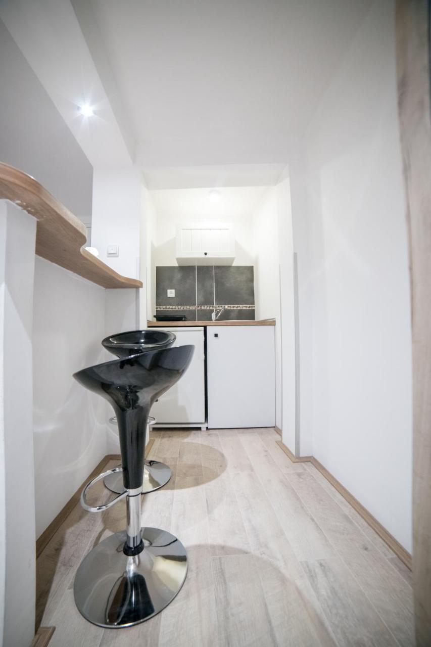 Apartmani Aleksandra U Centru Grada 克拉古耶瓦茨 外观 照片